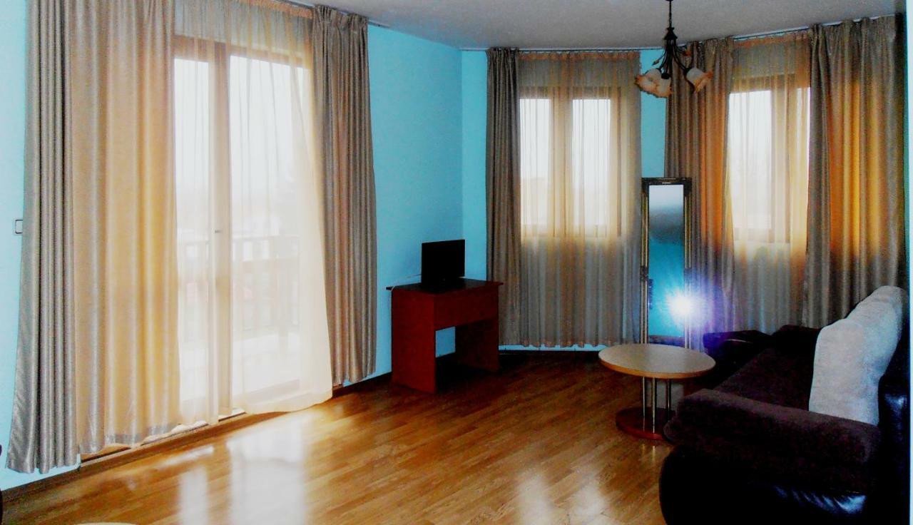 Guest House Misha Petrevene ภายนอก รูปภาพ