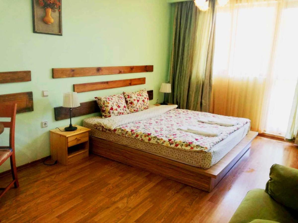 Guest House Misha Petrevene ภายนอก รูปภาพ
